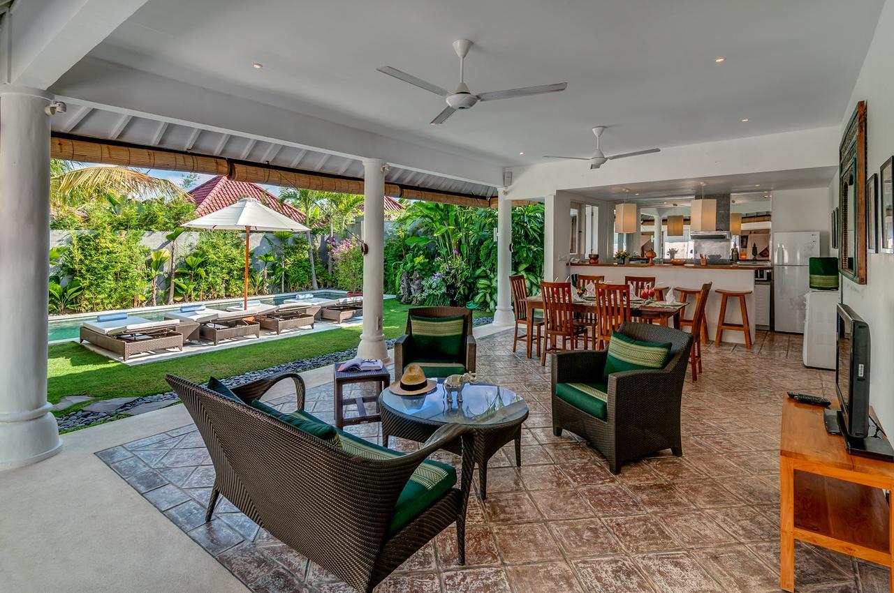 Hevea Villas Seminyak Exteriör bild